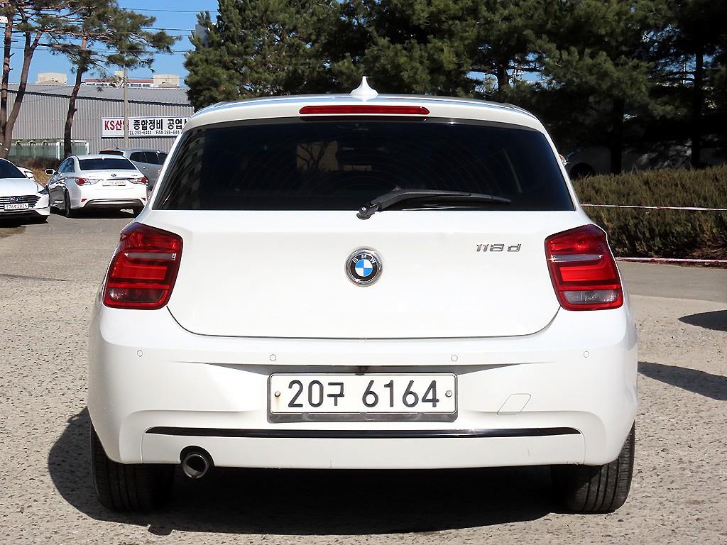 BMW 1 series - Vista 4