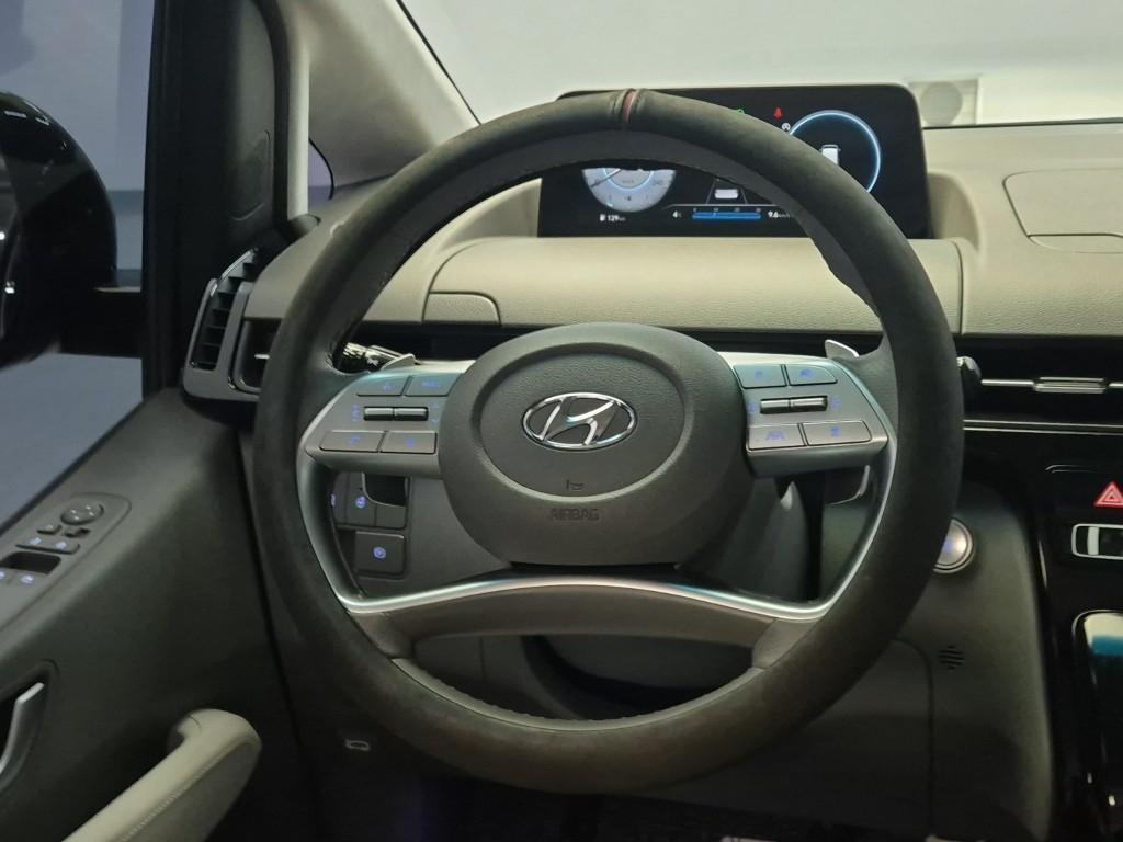 HYUNDAI Staria - Vista 6