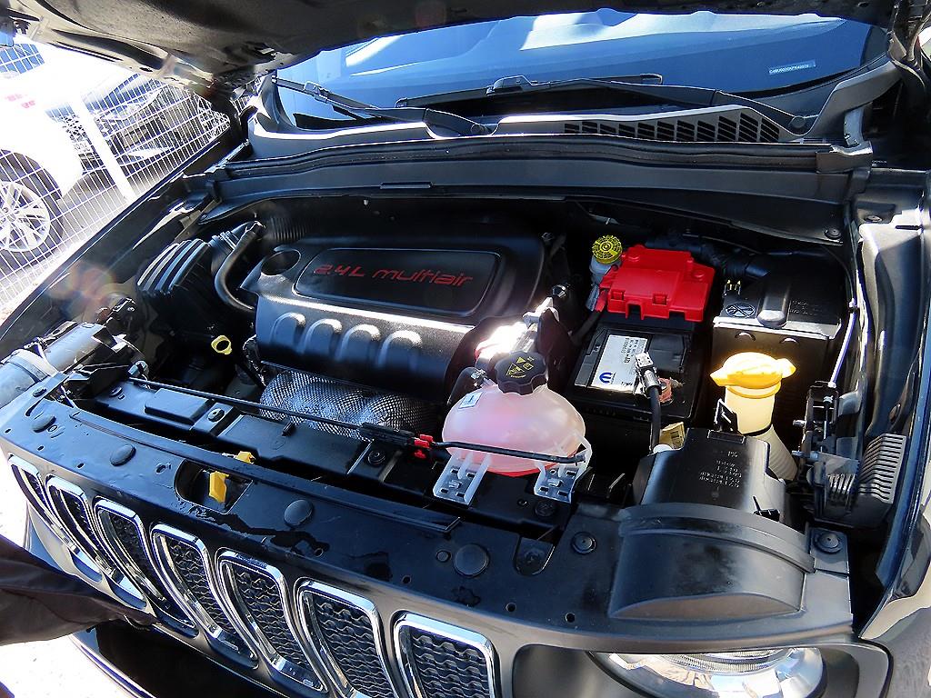 Jeep Renegade 2019 Negro - Importación desde Corea - HF Imports Iquique - Foto 18
