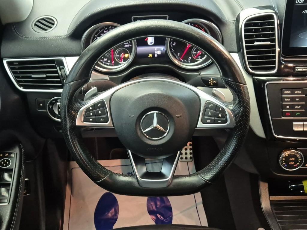 Mercedes Benz GLE Class - Vista 9