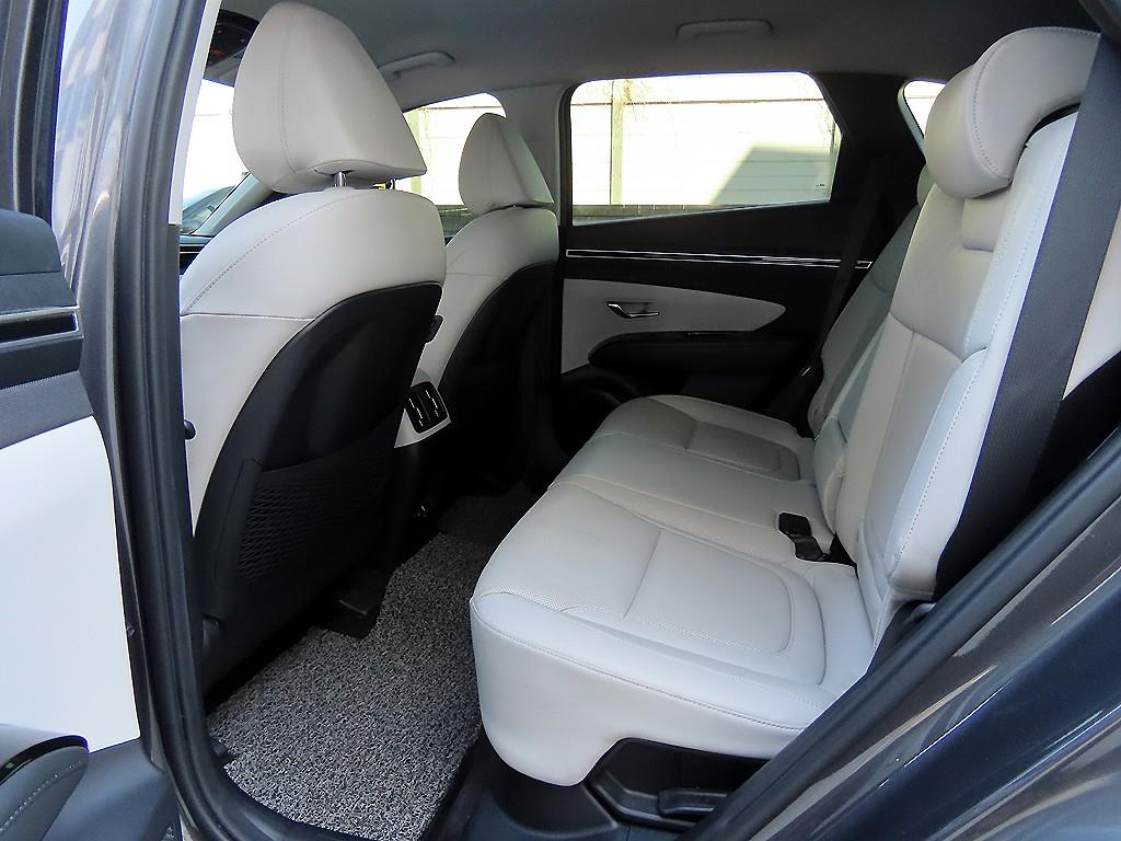 HYUNDAI Tucson - Vista 6