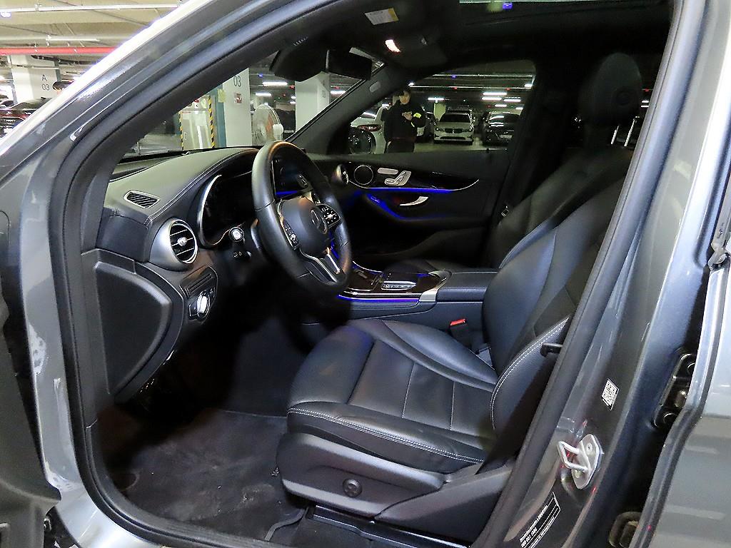 Mercedes Benz GLC Class - Vista 6