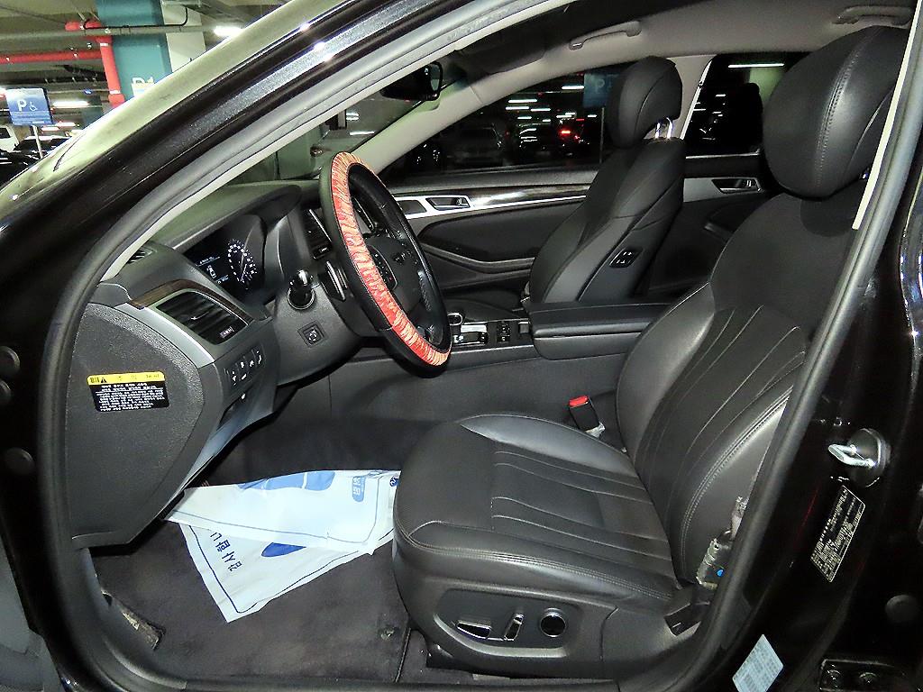 Genesis G80 - Vista 6