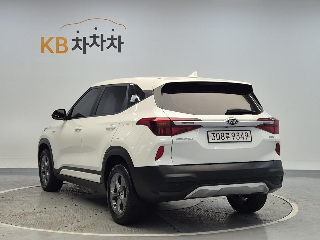 KIA Seltos - Vista 2