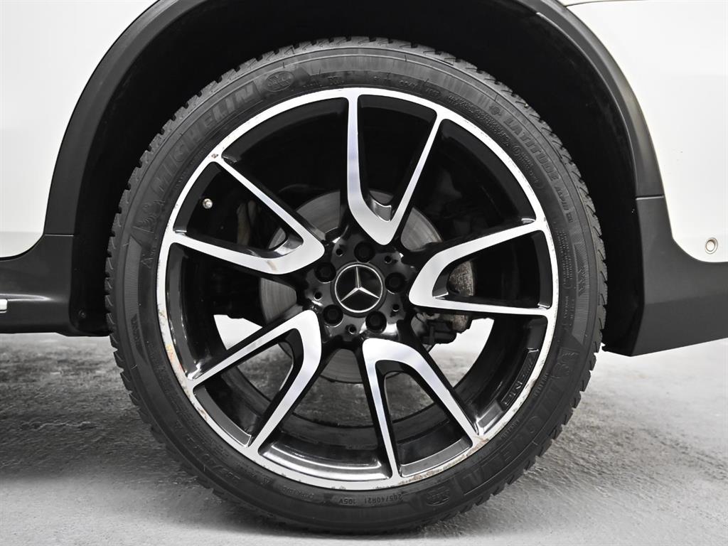 Mercedes Benz GLC Class - Vista 5