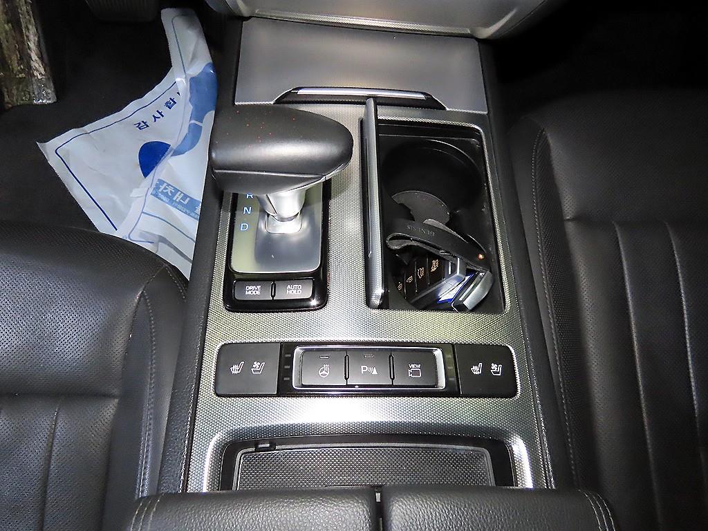 Genesis G80 - Vista 12