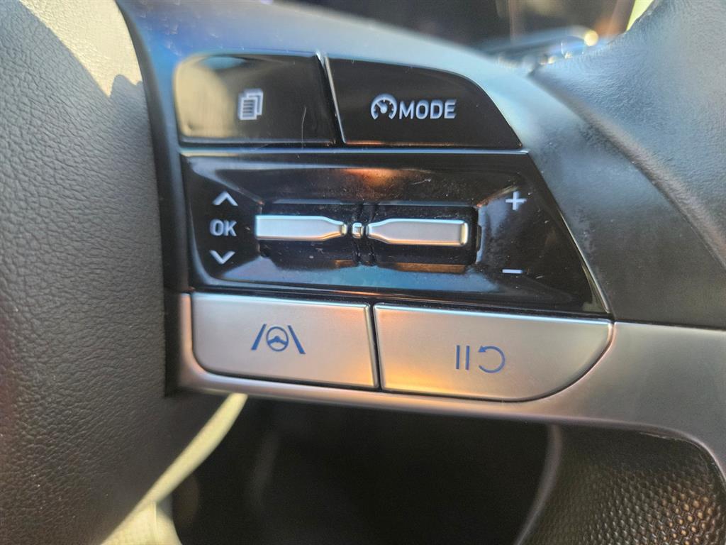 HYUNDAI Avante - Vista 12