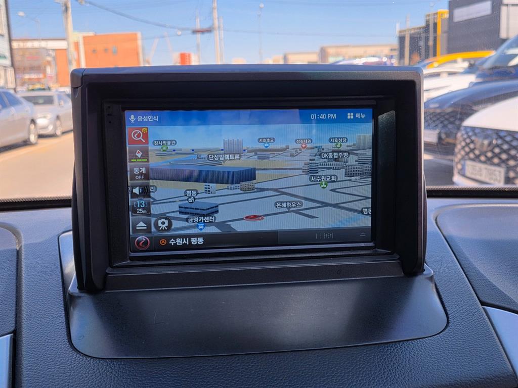 Ssangyong Tivoli 2015 Plateado - Importación desde Corea - HF Imports Iquique - Foto 16