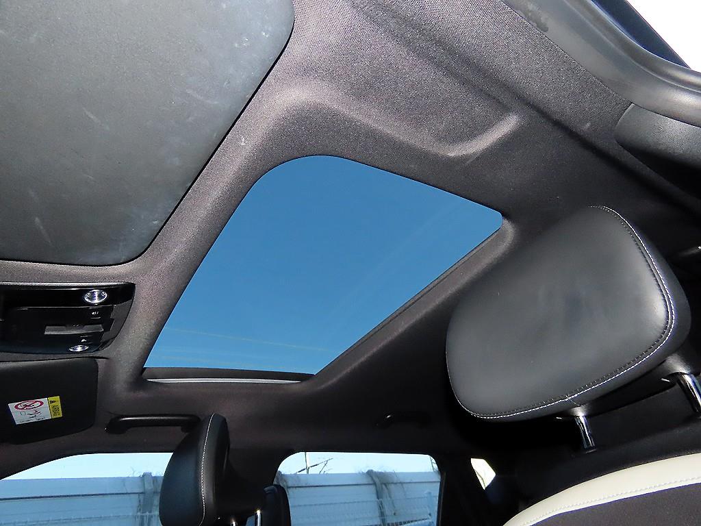 KIA EV6 2022 Negro - Importación desde Corea - HF Imports Iquique - Foto 15