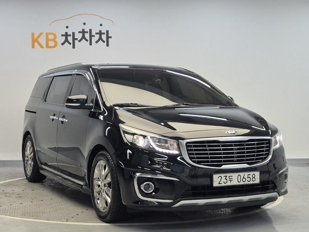 KIA Carnival - Vista 4