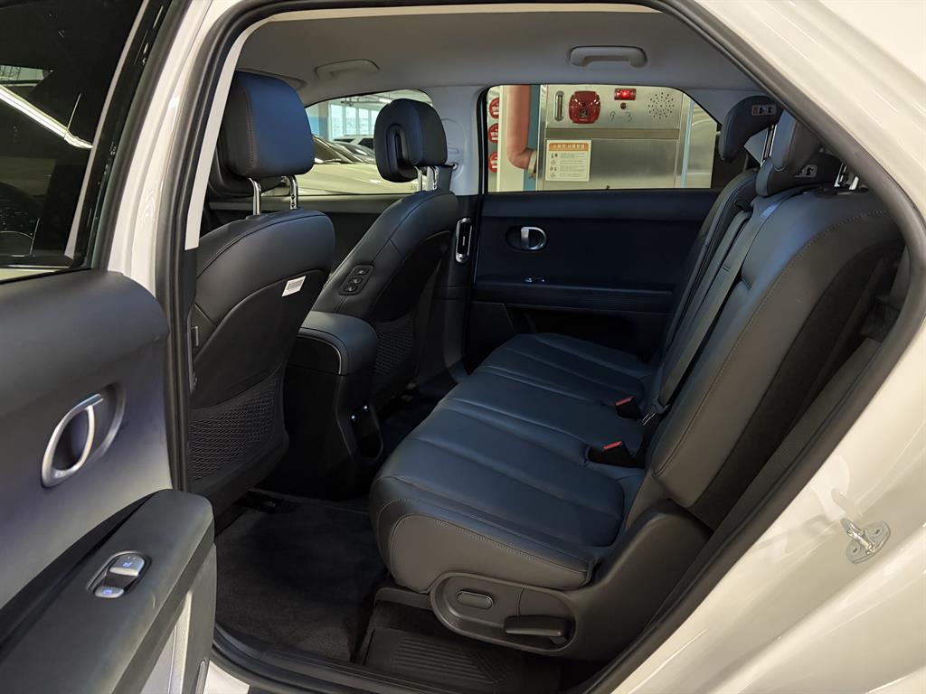 HYUNDAI Ioniq 5 - Vista 11