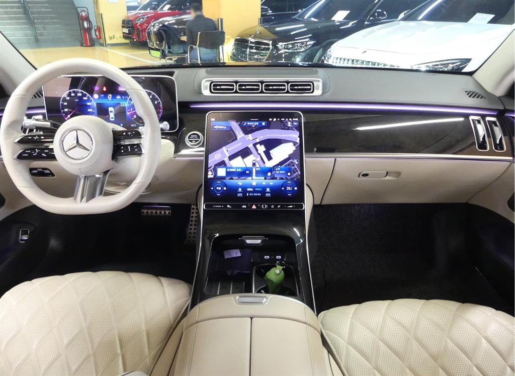 Mercedes Benz S Class - Vista 4