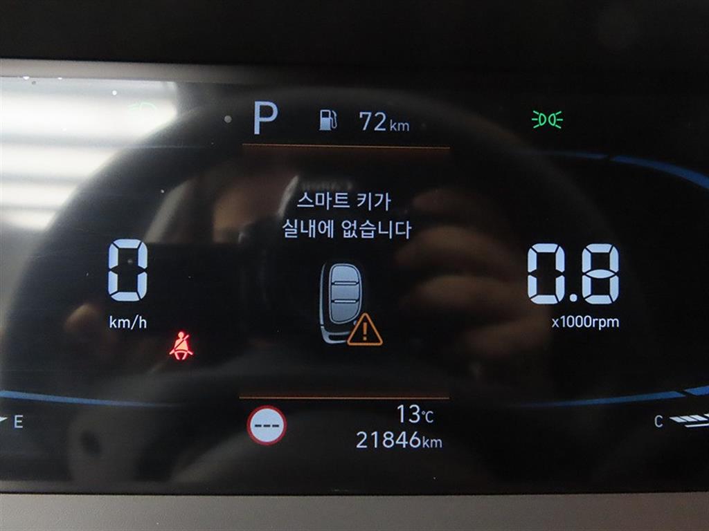 HYUNDAI Casper - Vista 9