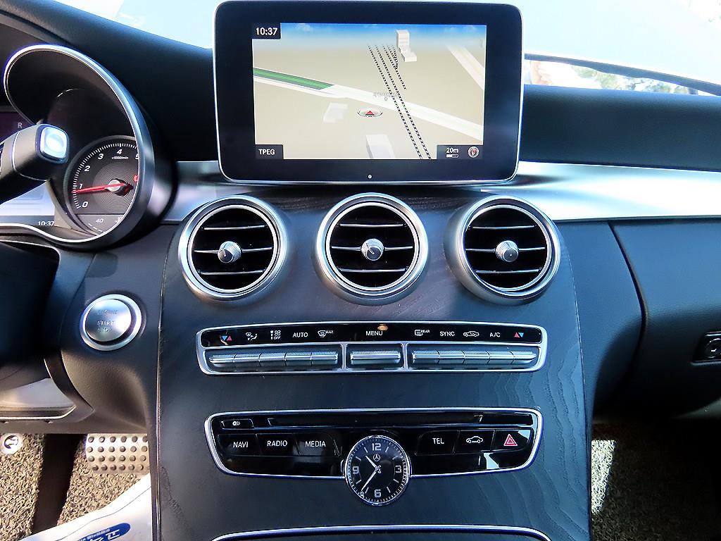 Mercedes Benz C Class - Vista 9