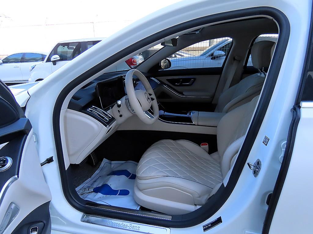 Mercedes Benz S Class - Vista 5