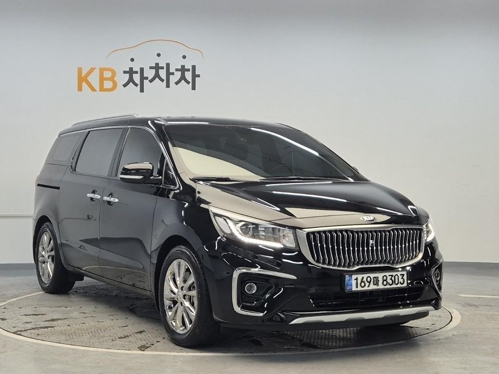 KIA Carnival - Vista 4