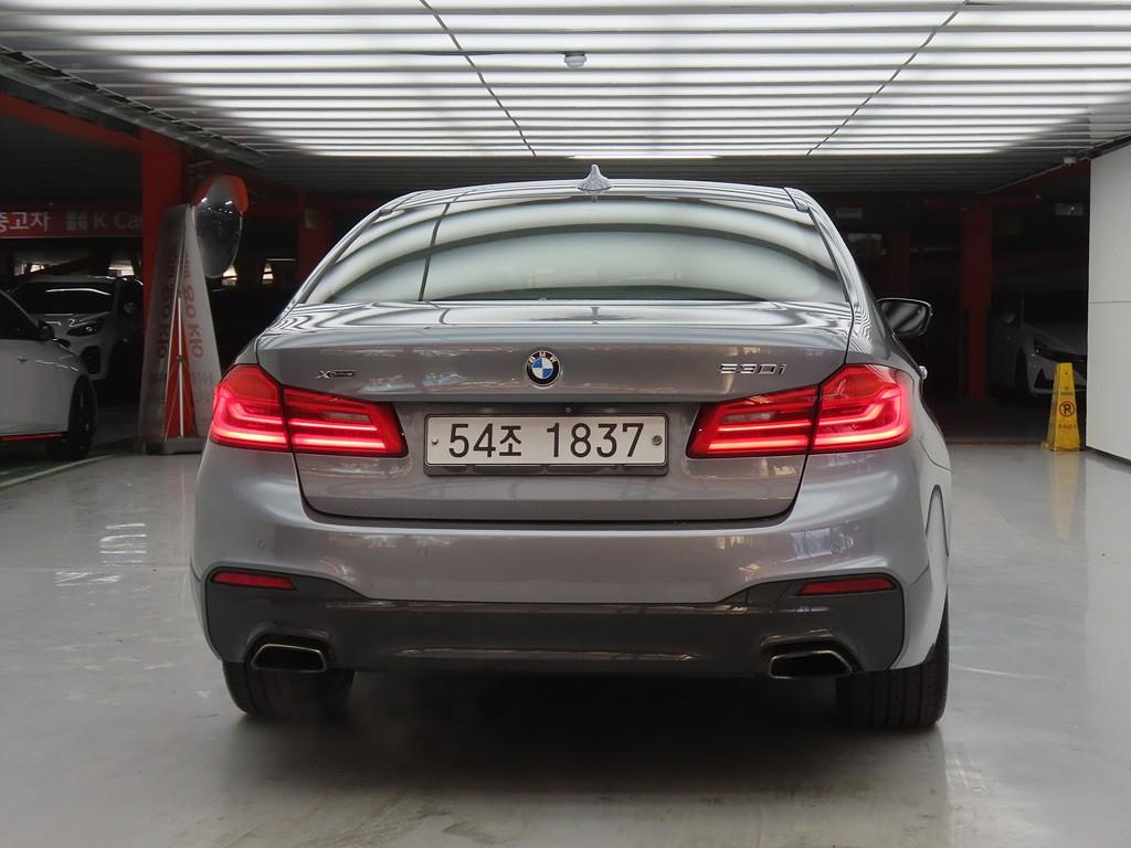 BMW 5 Series - Vista 3