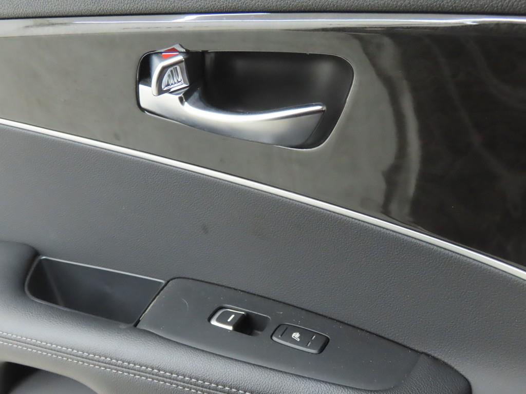 KIA Sorento 2015 Plateado - Importación desde Corea - HF Imports Iquique - Foto 16