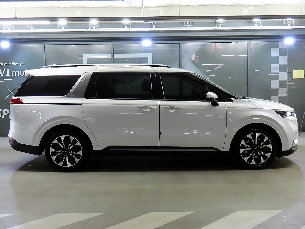 KIA Carnival - Vista 3