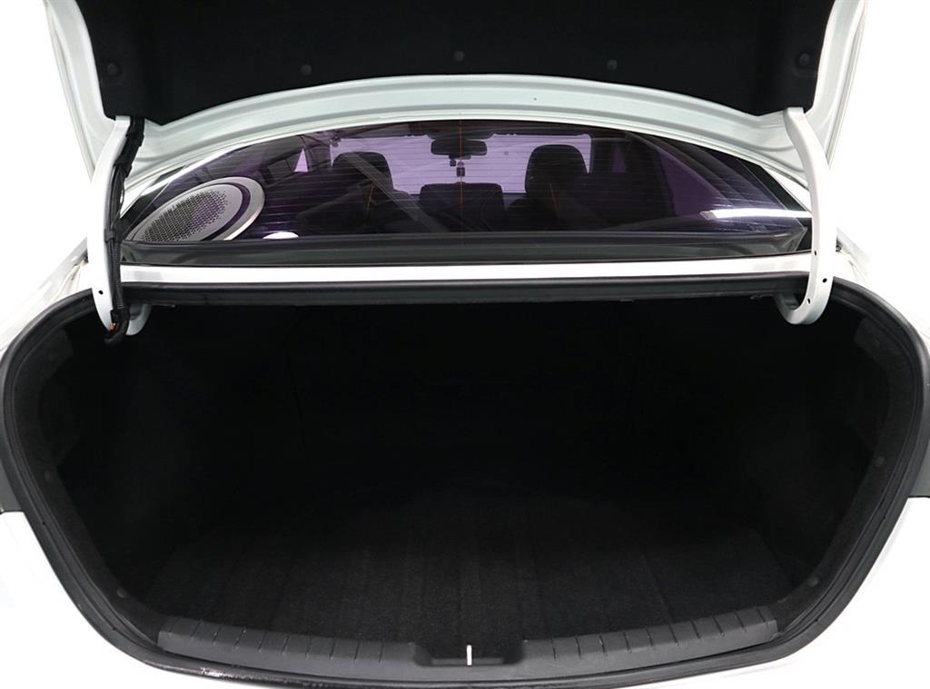 HYUNDAI Avante 2017 Blanco - Importación desde Corea - HF Imports Iquique - Foto 19