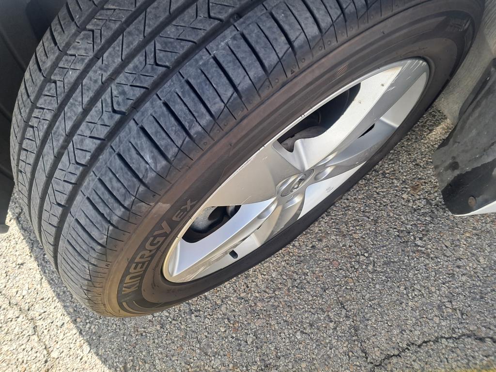 HYUNDAI Avante - Vista 11