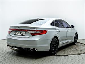 HYUNDAI Grandeur - Vista 8