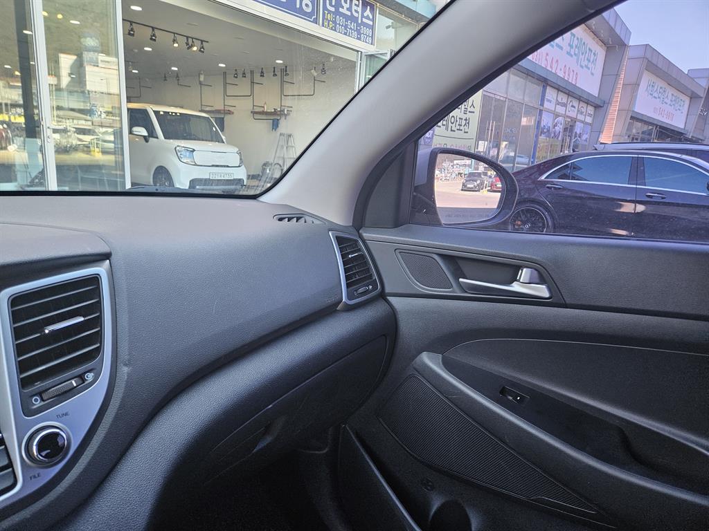 HYUNDAI Tucson - Vista 8