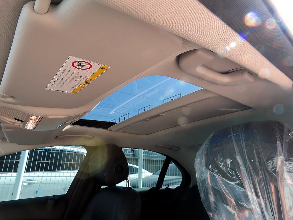 Mercedes Benz C Class 2018 - Importación desde Corea - HF Imports Iquique - Foto 17