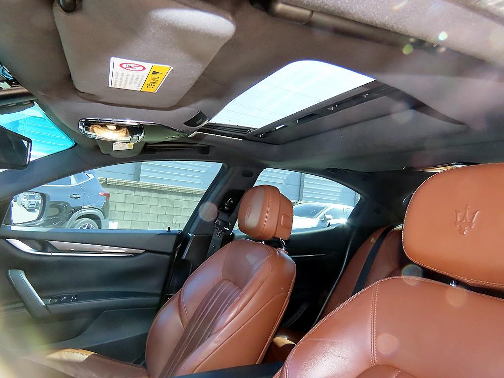 Maserati Ghibli 2015 Negro - Importación desde Corea - HF Imports Iquique - Foto 18