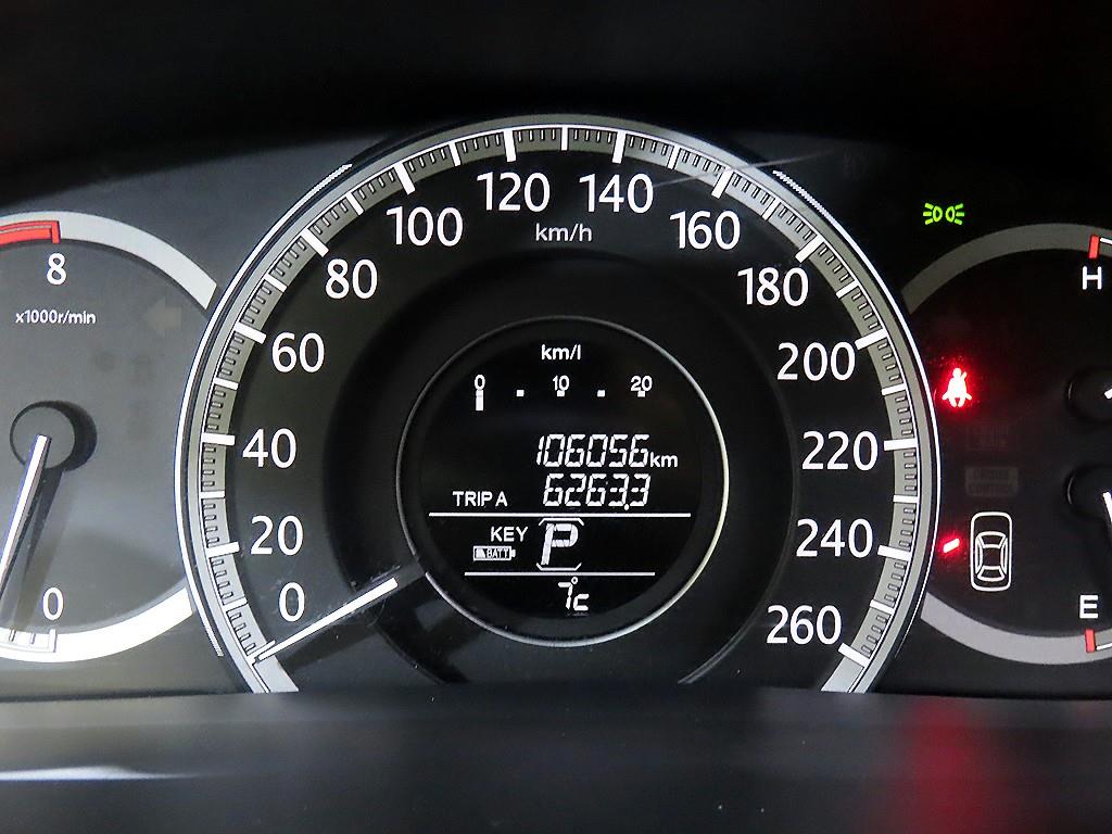 Honda Accord - Vista 9