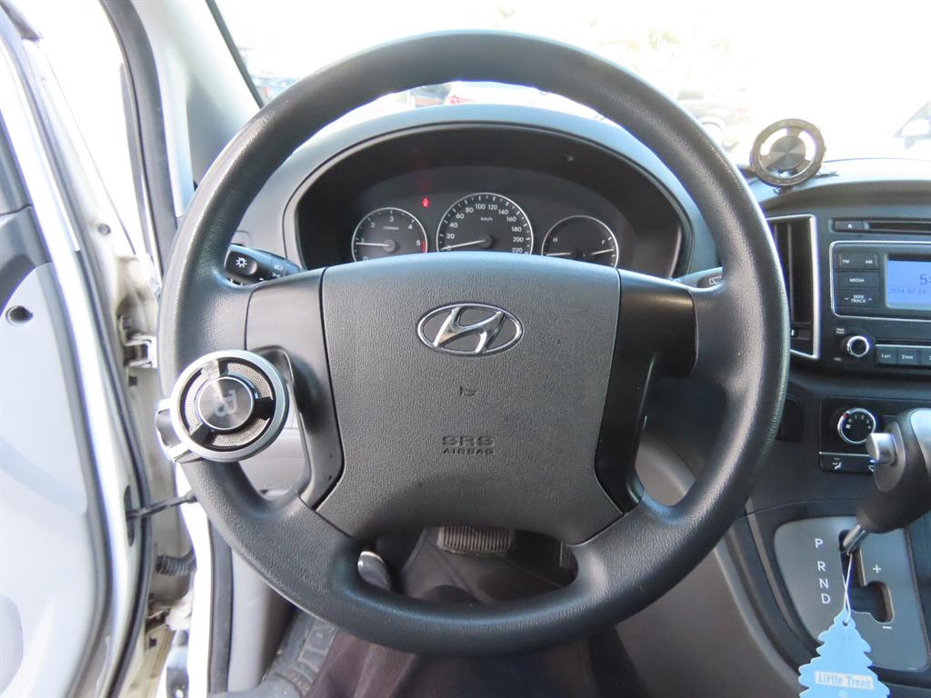 HYUNDAI Starex 2017 Blanco - Importación desde Corea - HF Imports Iquique - Foto 8