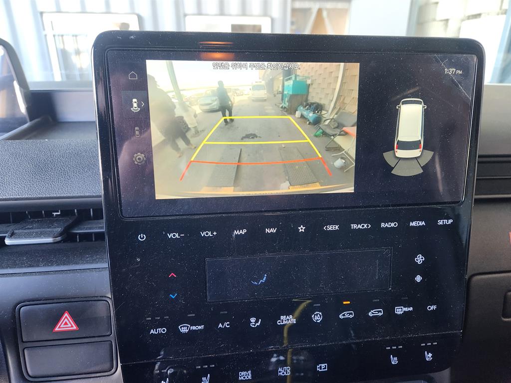 HYUNDAI Staria - Vista 5