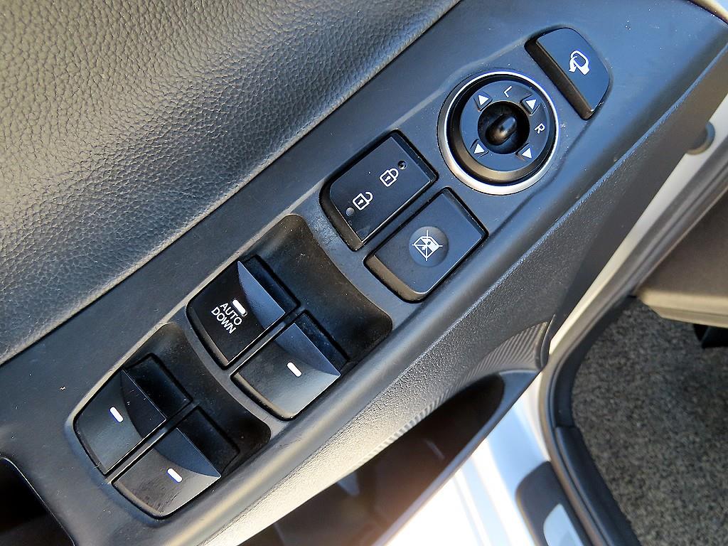 HYUNDAI Avante 2016 Plateado - Importación desde Corea - HF Imports Iquique - Foto 13