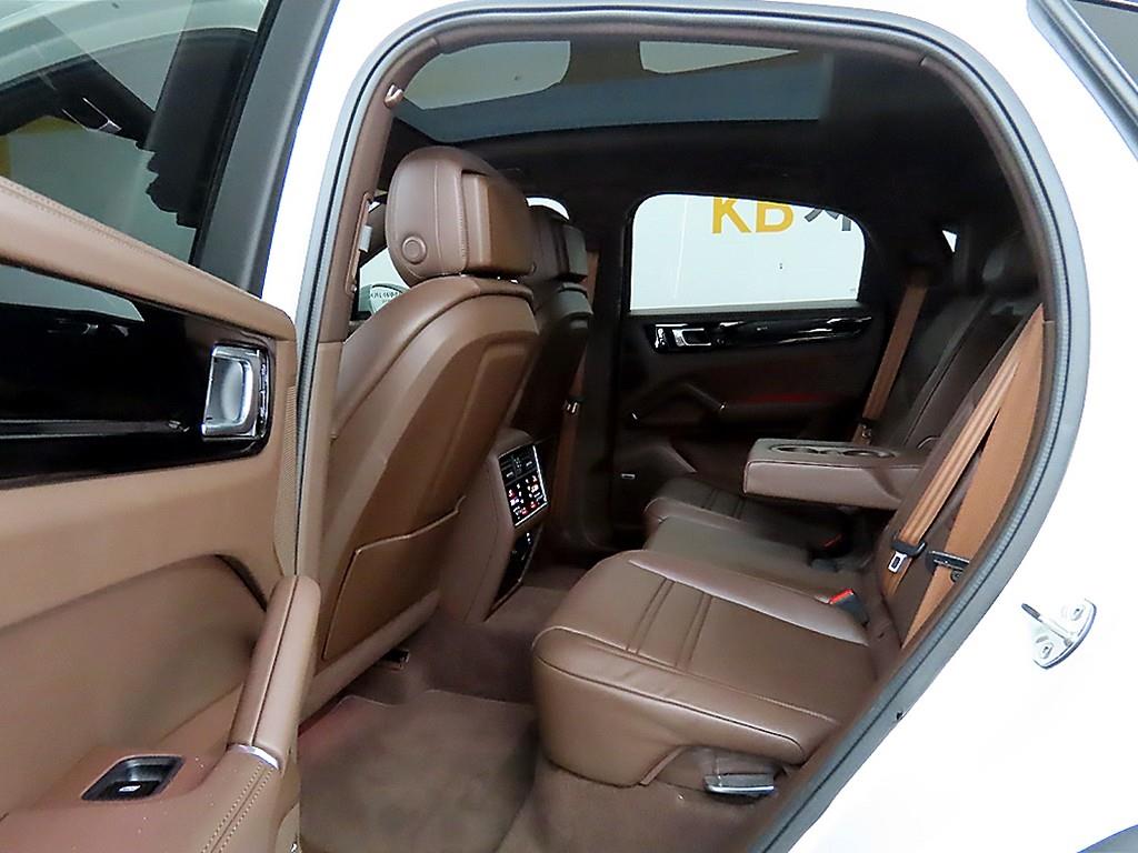 Porsche Cayenne - Vista 6