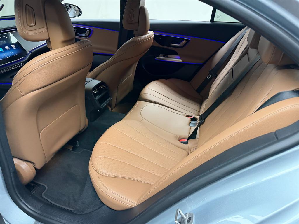 Mercedes Benz E class - Vista 11