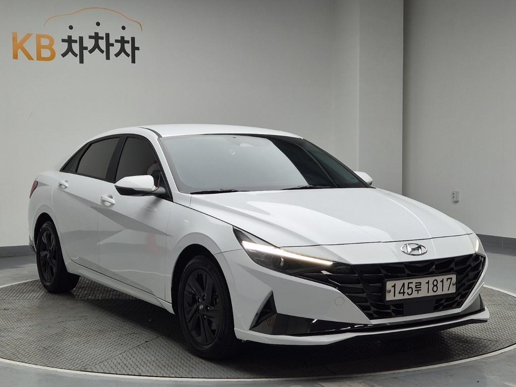 HYUNDAI Avante - Vista 4