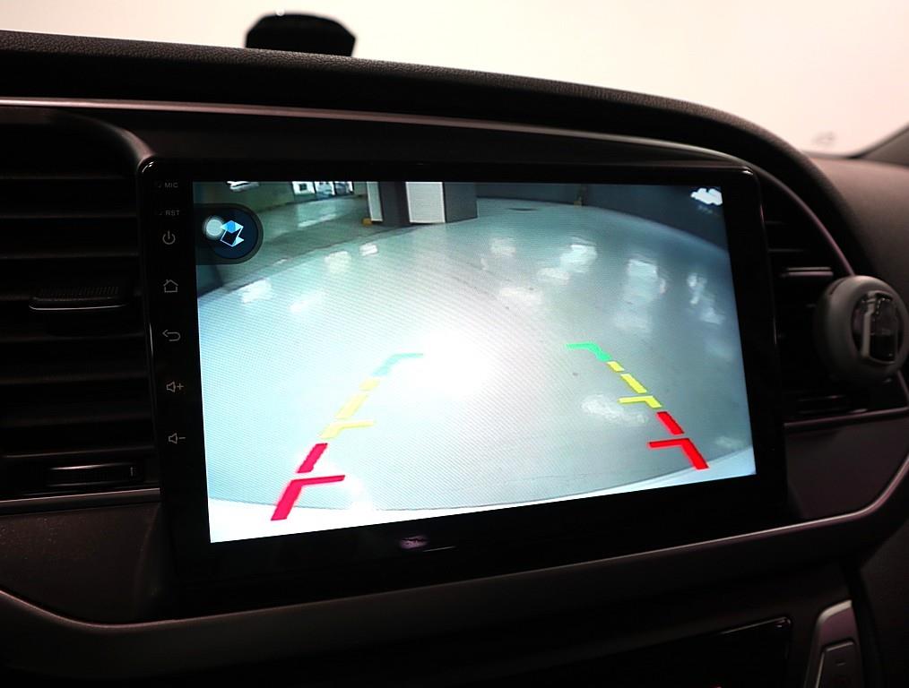 HYUNDAI Avante - Vista 12