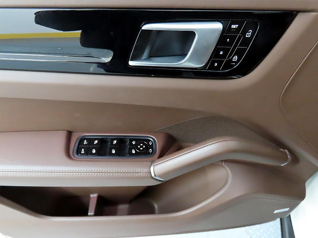 Porsche Cayenne - Vista 11