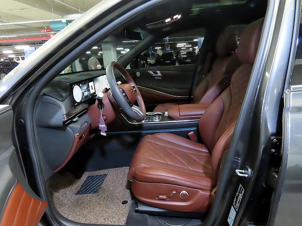 Genesis GV80 - Vista 6