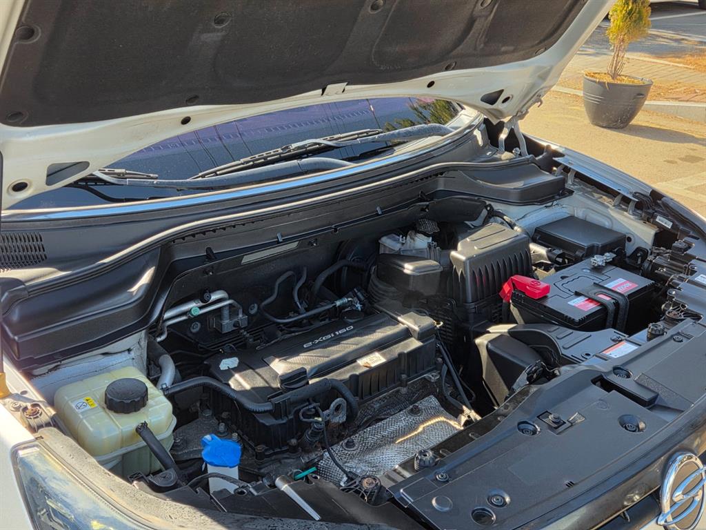 Ssangyong Tivoli - Vista 6