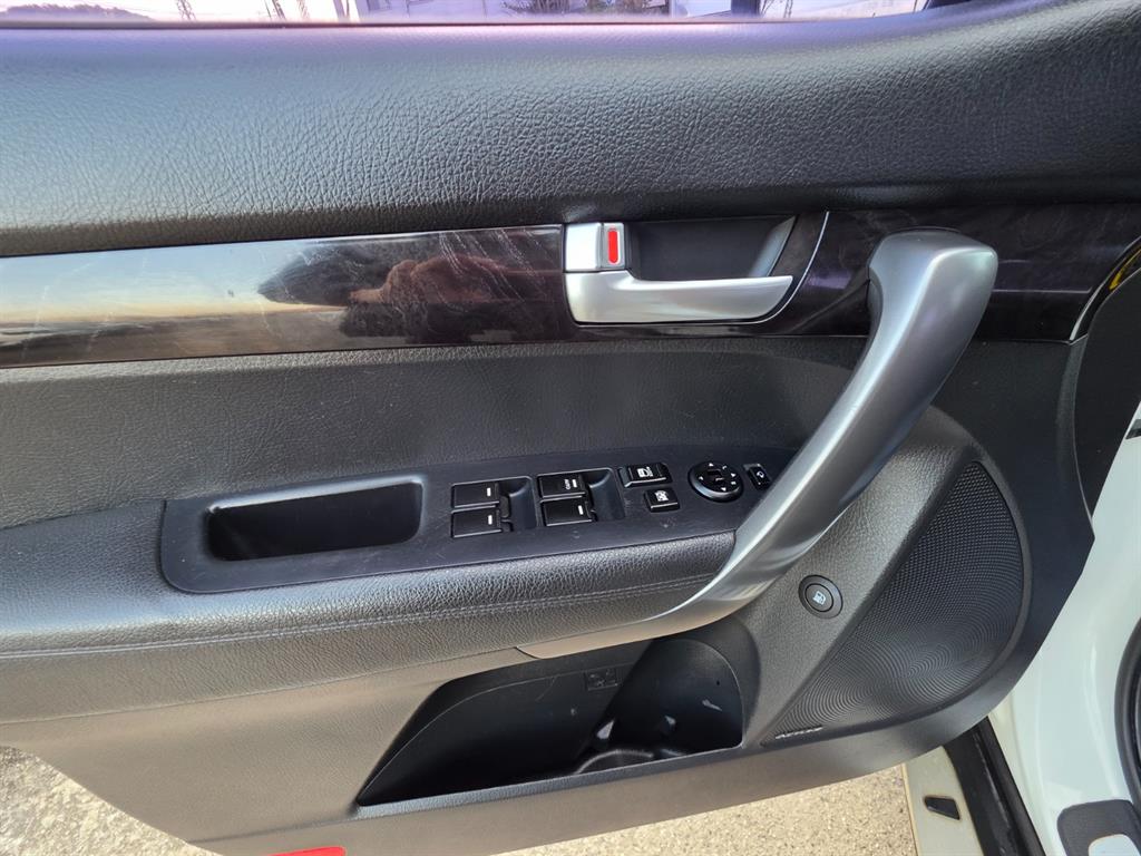 KIA Sorento - Vista 9