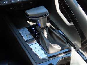 HYUNDAI Avante - Vista 12