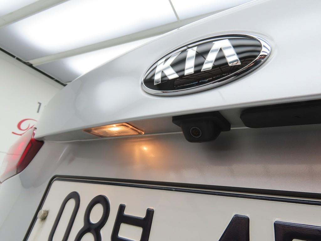 KIA K3 2017 Plateado - Importación desde Corea - HF Imports Iquique - Foto 18