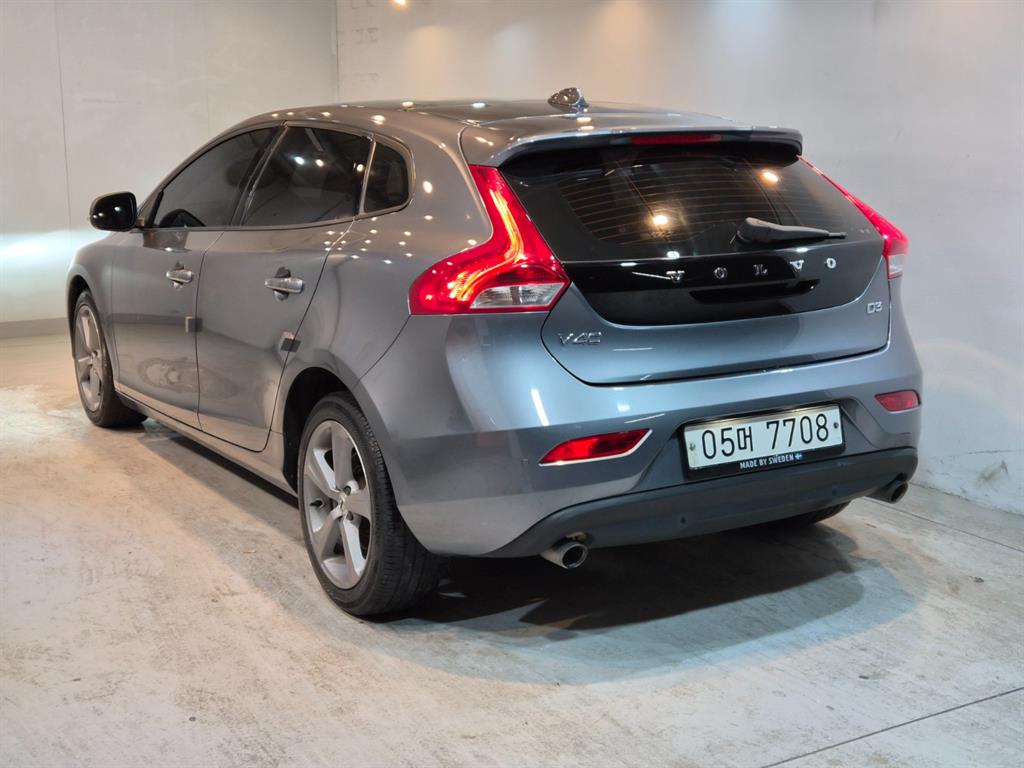 Volvo V40 - Vista 4