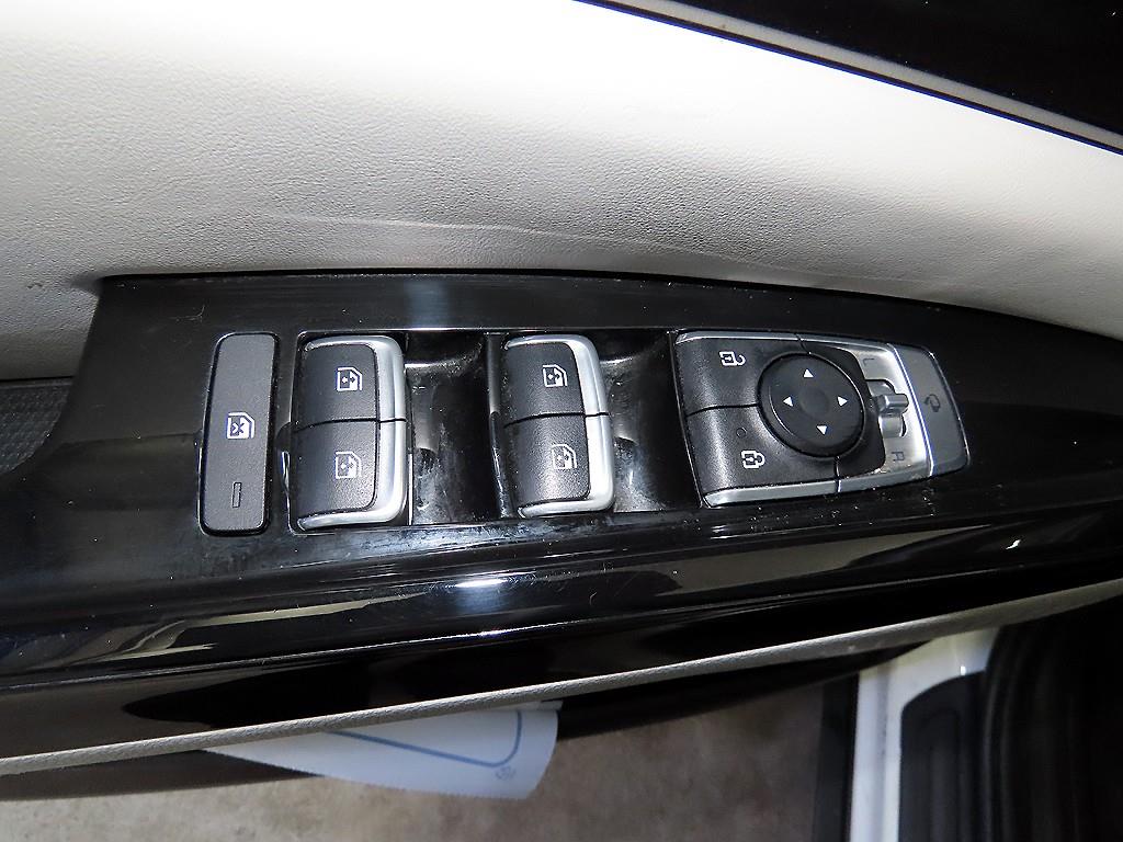 KIA Carnival 2023 the color of pearl - Importación desde Corea - HF Imports Iquique - Foto 16