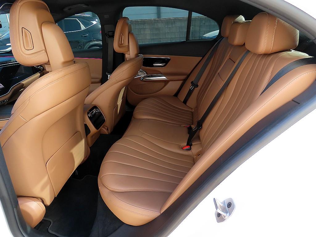 Mercedes Benz E class - Vista 6