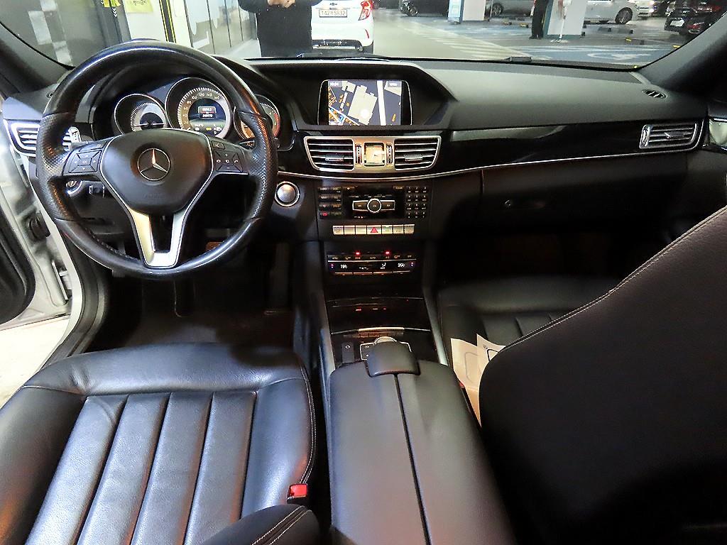 Mercedes Benz E class - Vista 10