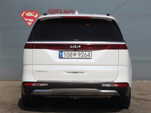 KIA Carnival - Vista 8