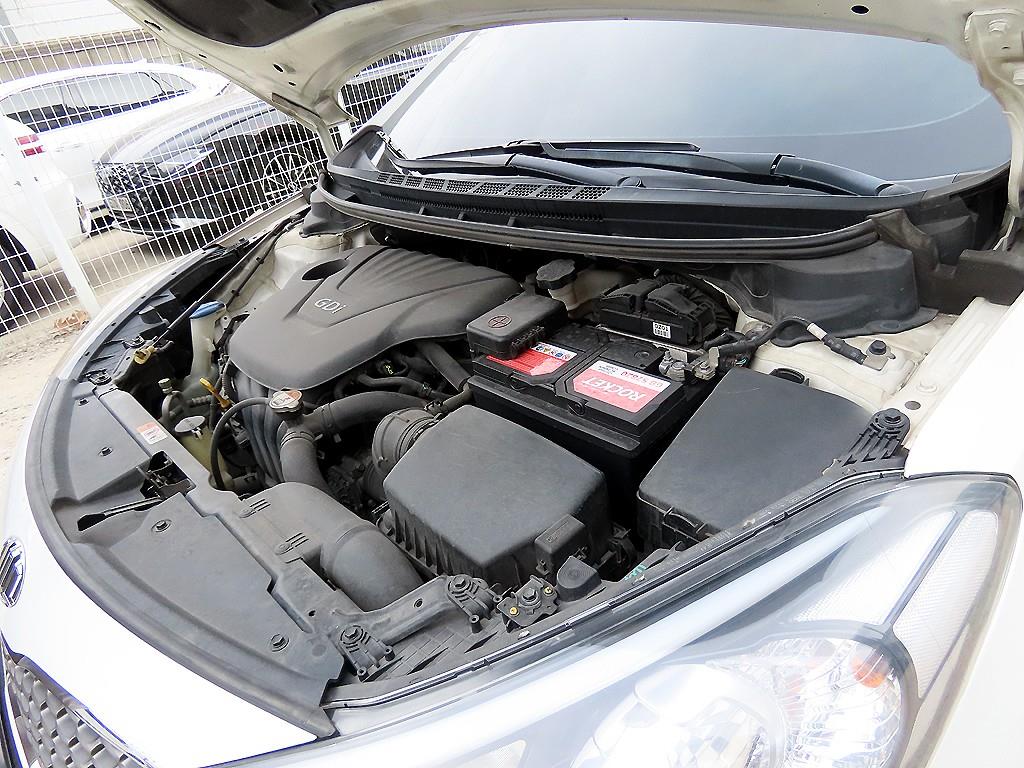 KIA K3 2013 Blanco - Importación desde Corea - HF Imports Iquique - Foto 17