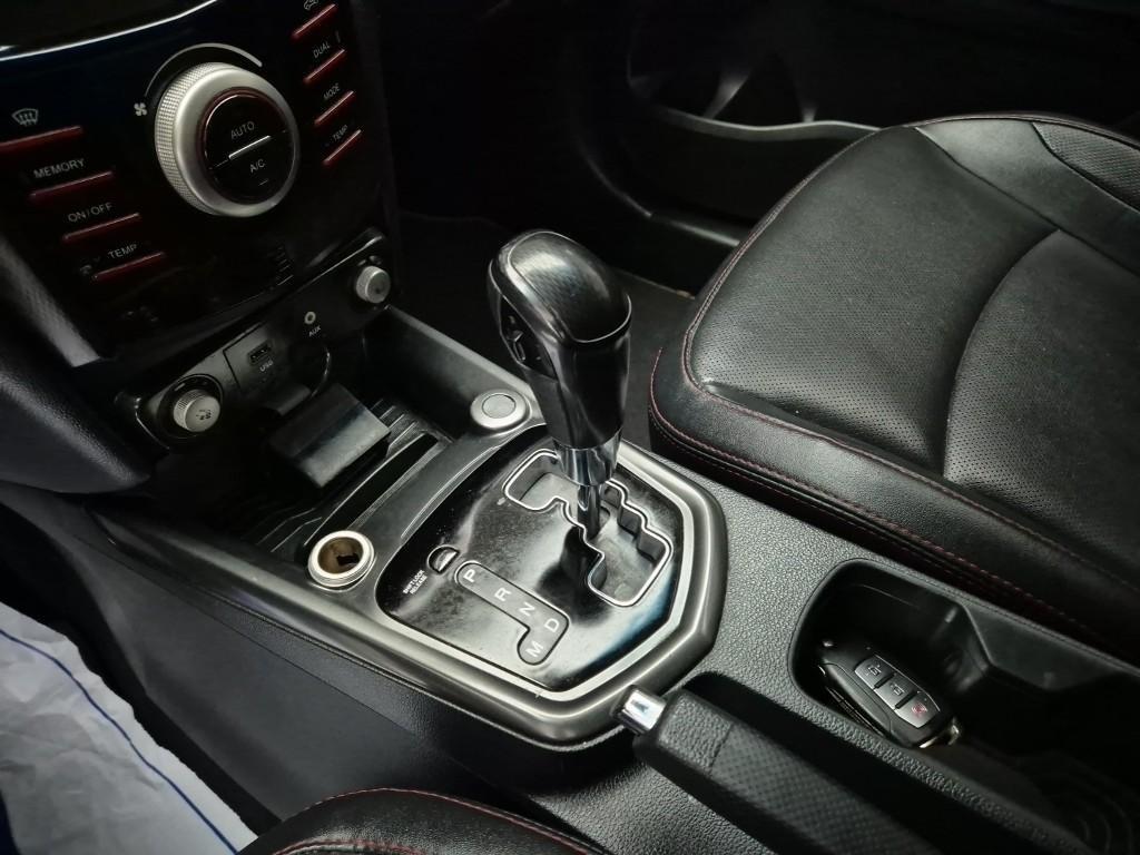 Ssangyong Tivoli - Vista 8